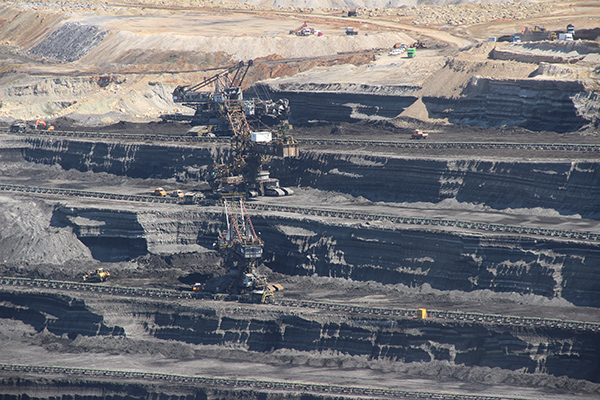 Στο ορυχείο της Μαυροπηγής, τα μηχανήματα λειτουργούν 24/7, όλο το χρόνο, για να εξασφαλιστεί η ενεργειακή επάρκεια της χώρας