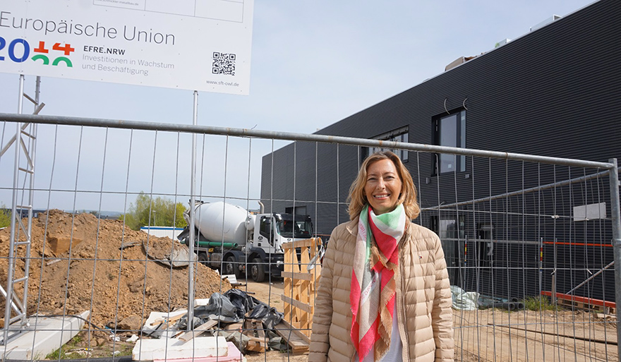 Bald ist die neue Smart Food Factory in Lemgo fertig. Dr. Andrea Davis freut sich auf den Einzug